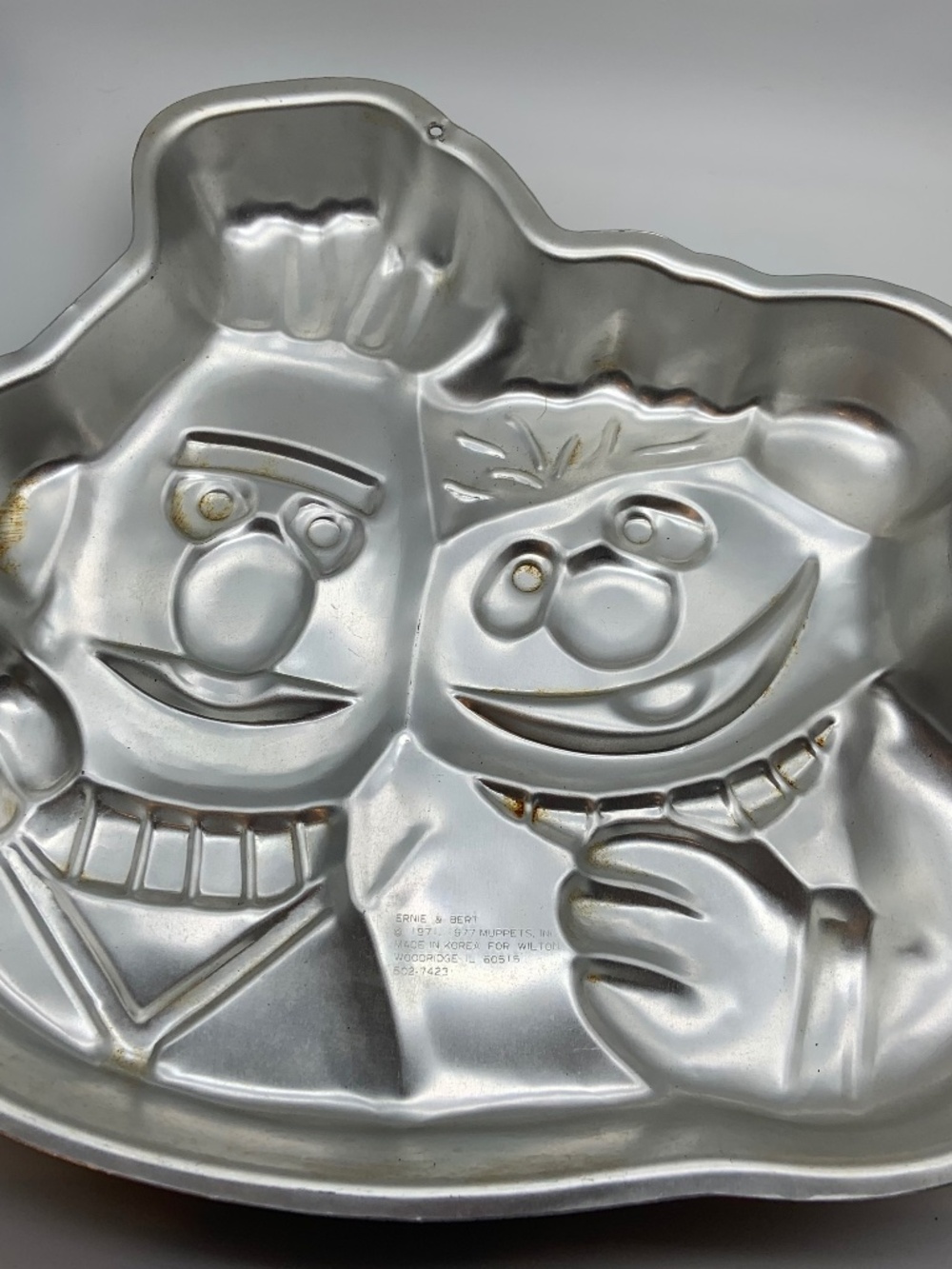 Vintage Wilton Sesame Street Character Ernie and Bert Retro Cake Tin Pan 1977